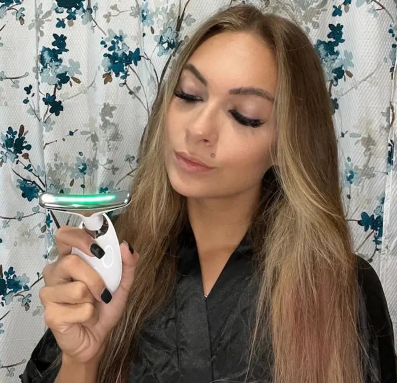 Anti-Aging Facial Beauty Device – Wrinkle Care Tool